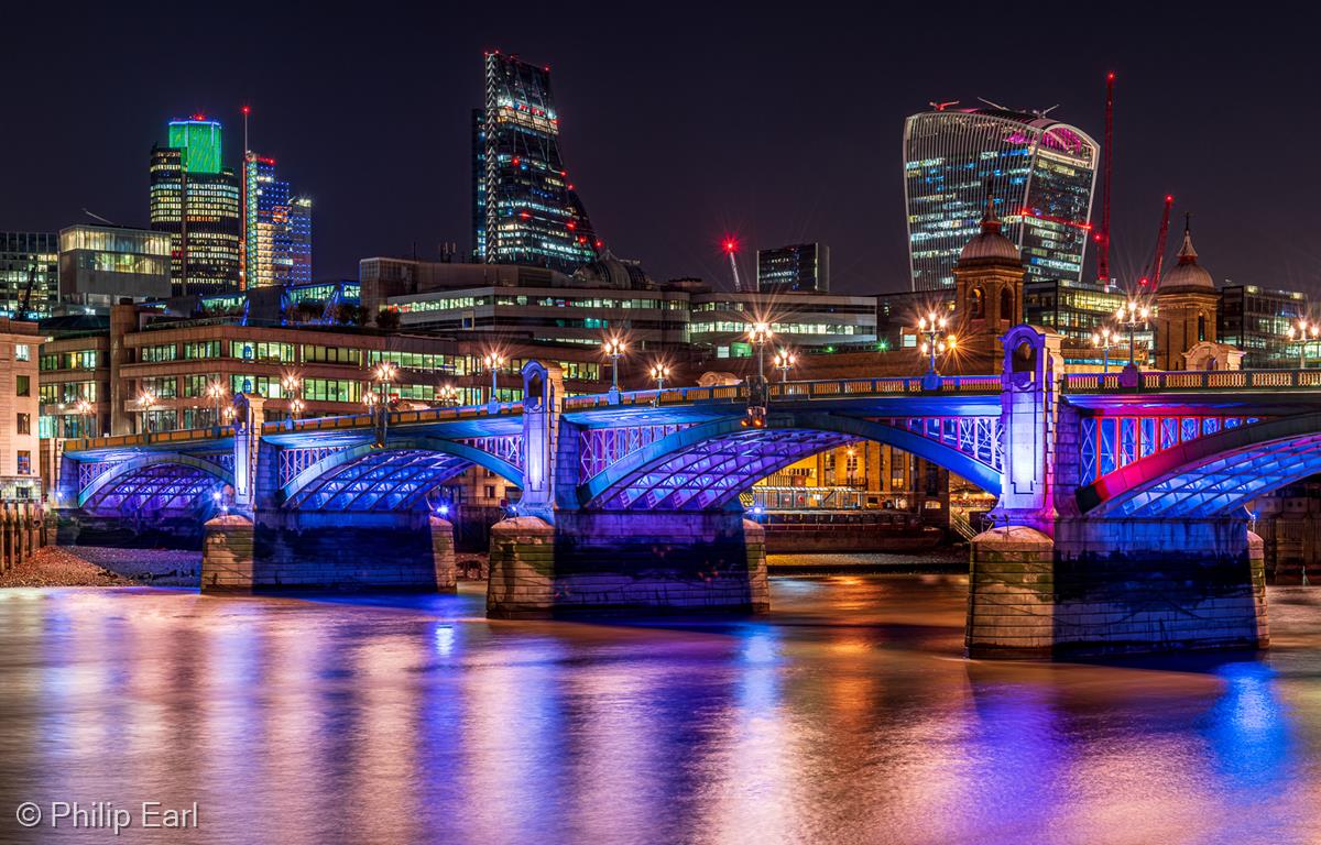 Southwark Bridge by Philip Earl