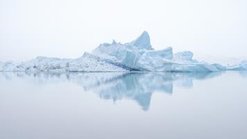 Jökulsárlón Reflection